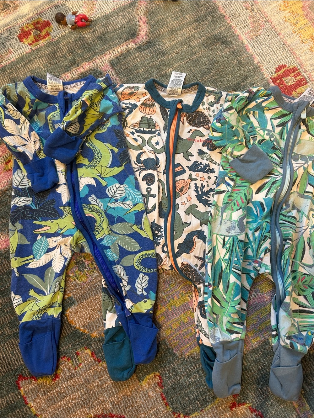 Bonds Wondersuit 0-3 month sleeper bundle